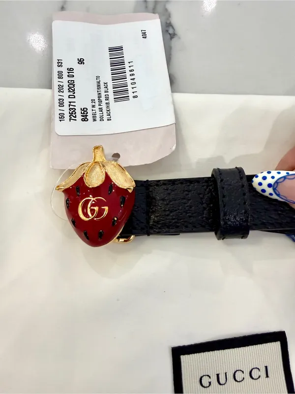 Gucci Strawberry Pendant Belt - Image 3