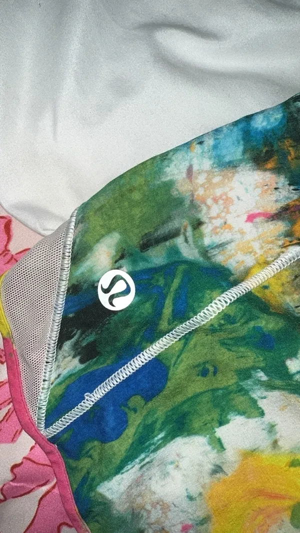 Lululemon Shorts Hotty Hot - Image 3