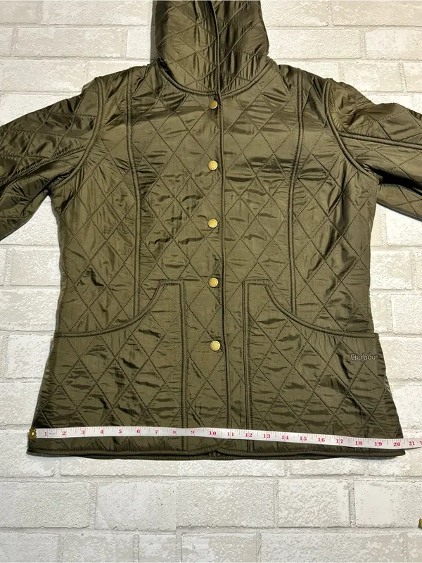 Barbour Millfire PolarQuilt Hooded Jacket in Olive Green size US 8 - Image 7