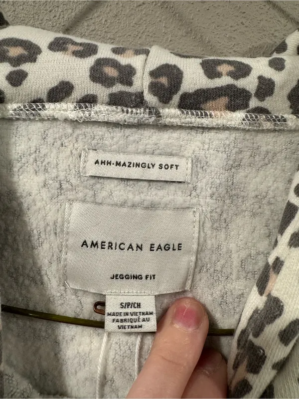 American Eagle Animal Print Oversized Hoodie - Image 3