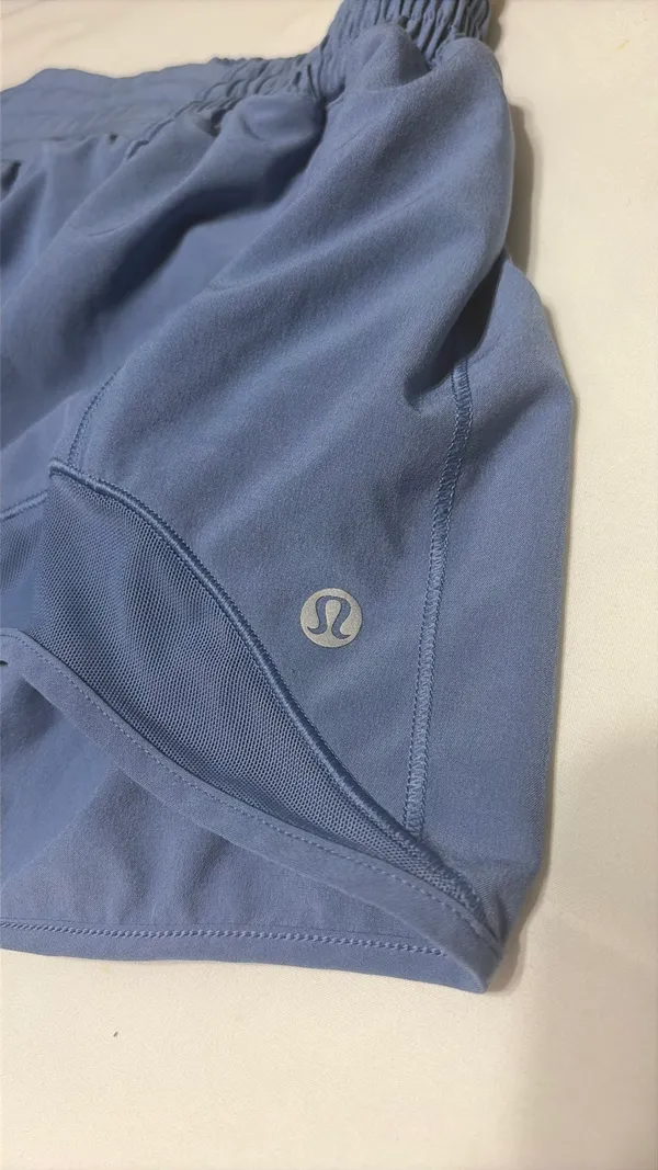 Lululemon Hottie Hot Shorts 2.5" - Image 4