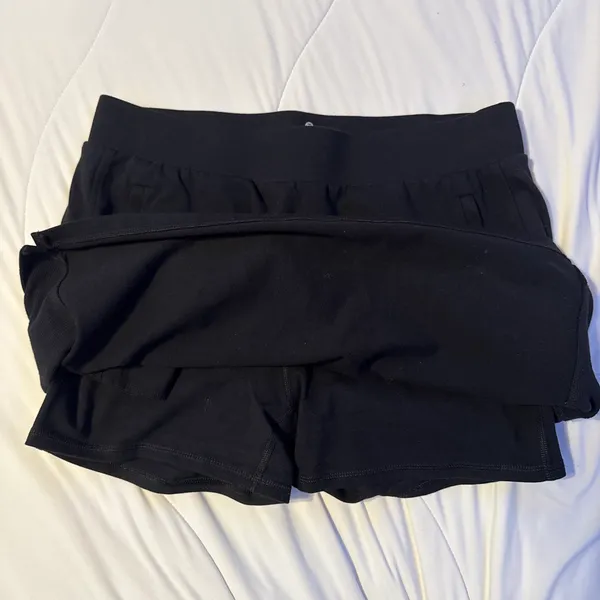Talbots Mini Black Skirt with built-in shorts and pockets - Image 2