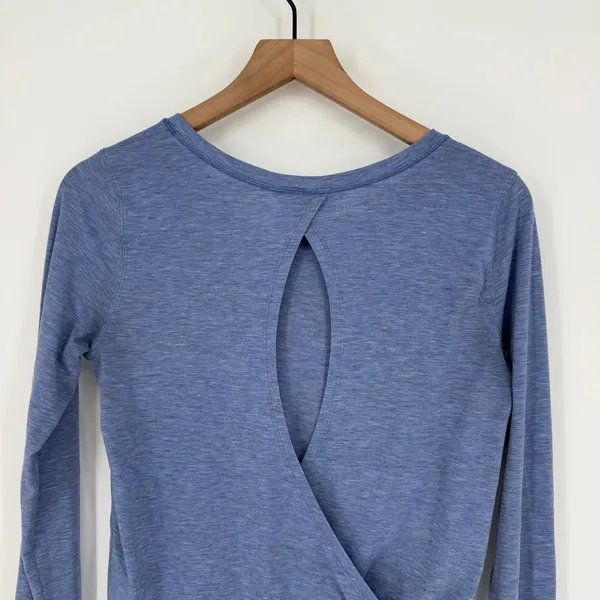Lululemon Blue‎ Heathered Long Sleeve Top Open Back Athletic Yoga Size 4 - Image 5