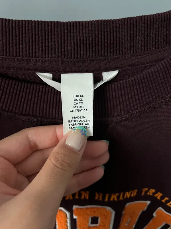 H&M brown and orange Colorado crewneck - Image 3