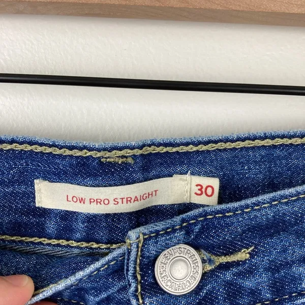 Levi's Low Pro Straight Leg Jeans Women's Size 30 Denim Relaxed Fit Blue - Image 4