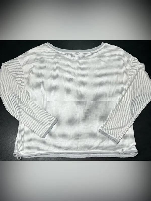 Lululemon Women's Size L Lean In Long Sleeve White Breathable Stretch Shirt - Image 6