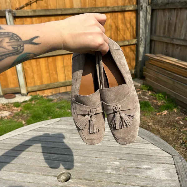 Donald Pliner Kressida Loafer Pump‎ in grey size 6 - Image 9