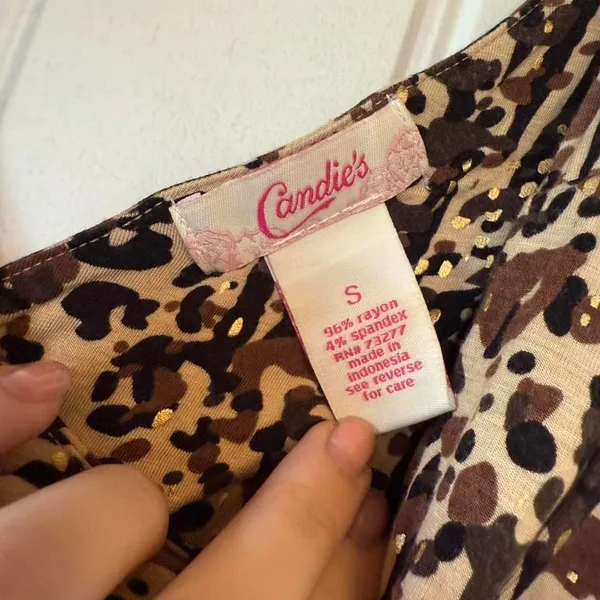 Candies Women's Leopard Print Ruched V Neck Sleeveless Top‎ Size S - Image 4