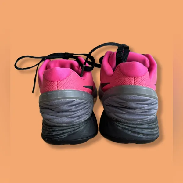 Women’s NIKE Lunar Glide 6 Raspberry Size: 8.5 - Image 3