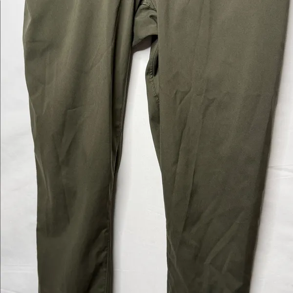 The North Face olive green pull on wear everywhere straight leg pants sz Sm - Image 3