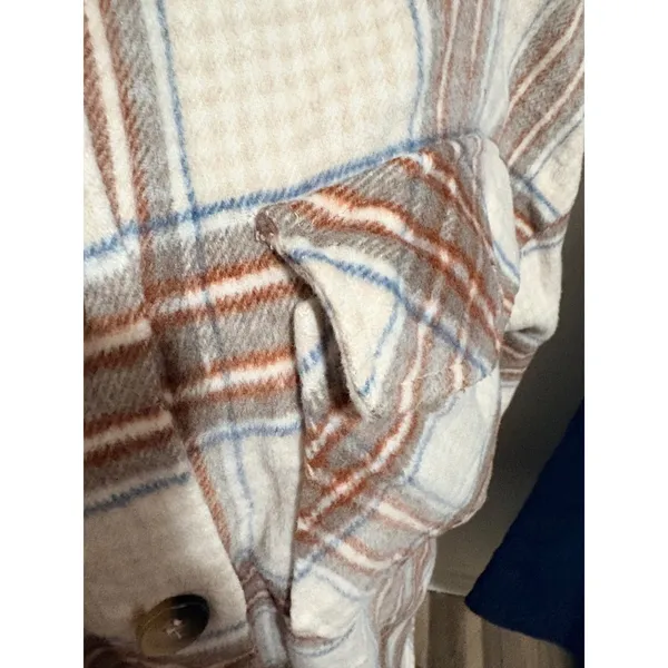 Timing Womens Plaid Oversized Shacket‎ Button Up Flannel Jacket Tan Blue L - Image 2