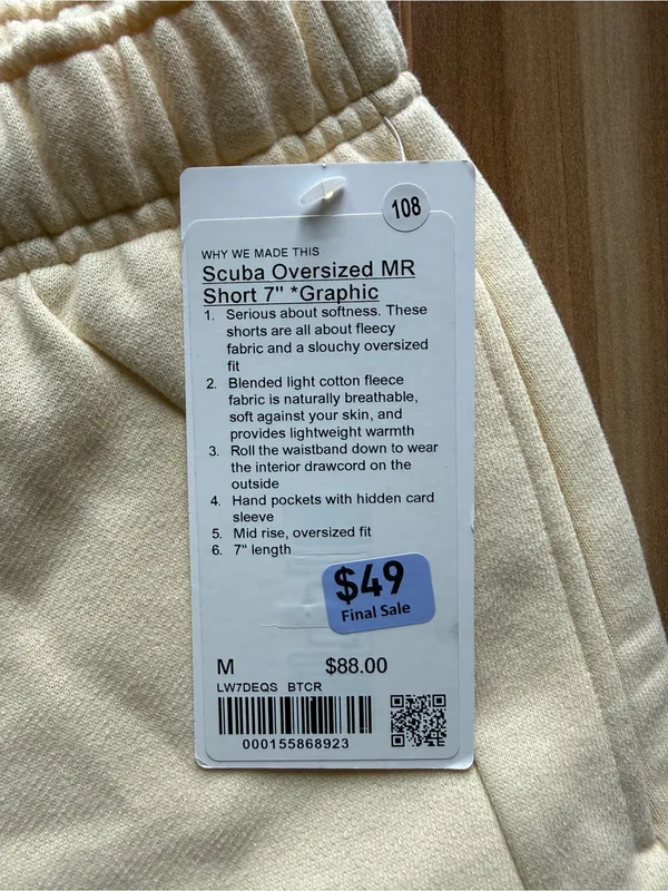 NWT Lululemon Scuba Mid-Rise Oversized Short 7" *Graphic - size M - Image 4