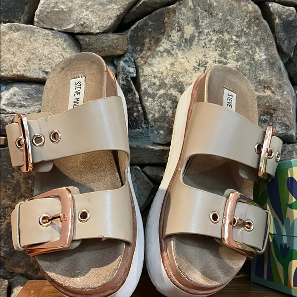 Steve Madden Leather Pate Double Strap Buckle Light Tan Slides - Image 4
