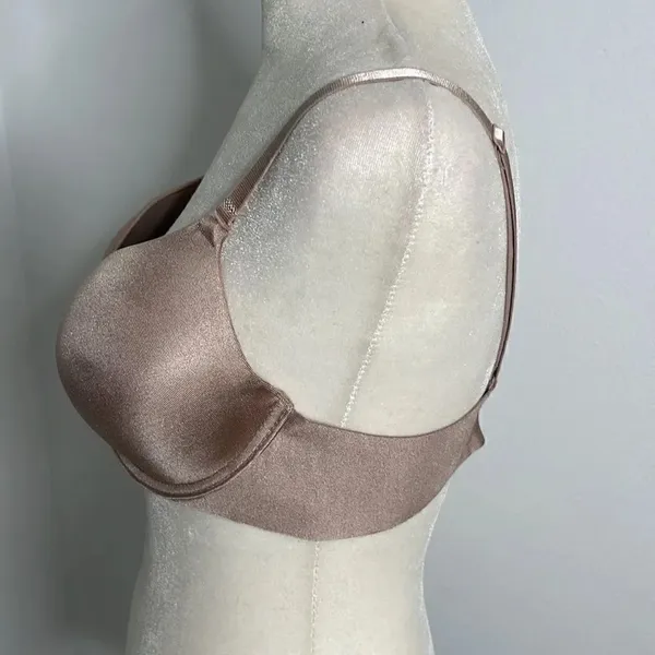 NWOT international intimates Inc. seamless push up underwire bra. Size 36C. - Image 2