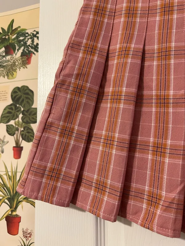 Amazon Pink Plaid Pleated Mini Skirt - Image 2