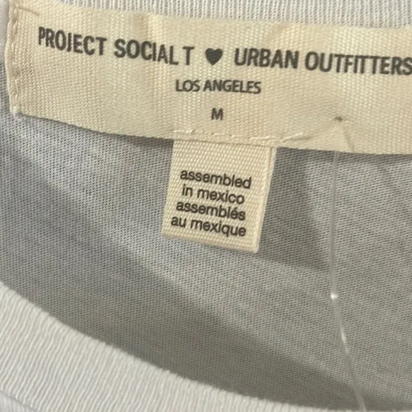 URBAN𝅺 Outfitters I can be very friendly tee -M New - Image 3