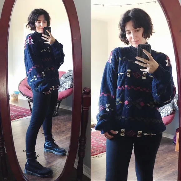 vintage • handknit sweater pullover chunky oversized navy blue 1990s cable knit - Image 2
