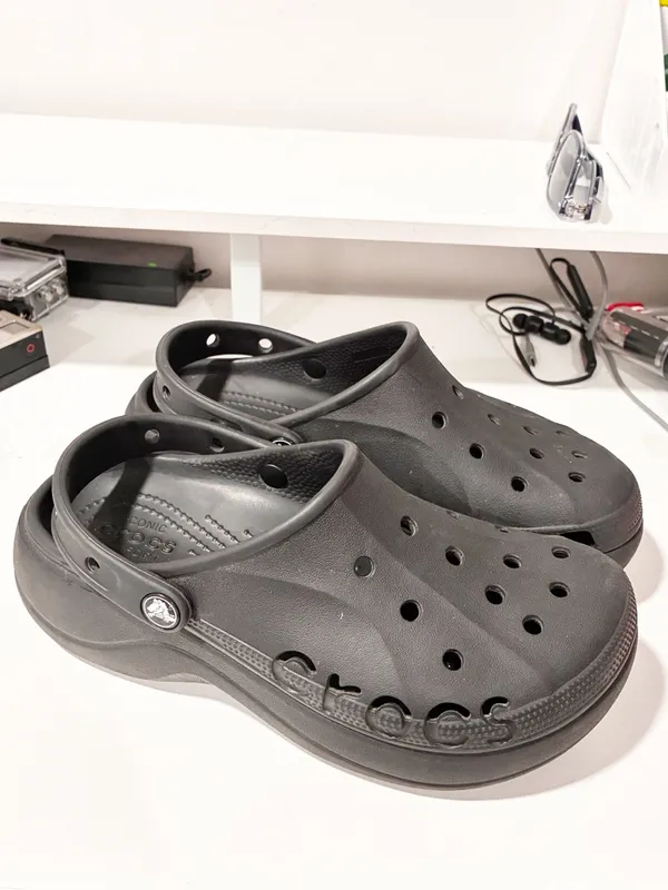 Crocs Women's Baya Platform Clog BLACK Slip On Size 8 - Image 3