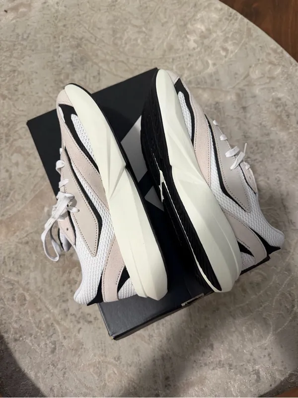 Adidas Lightblaze Shoes - 9 - Image 10