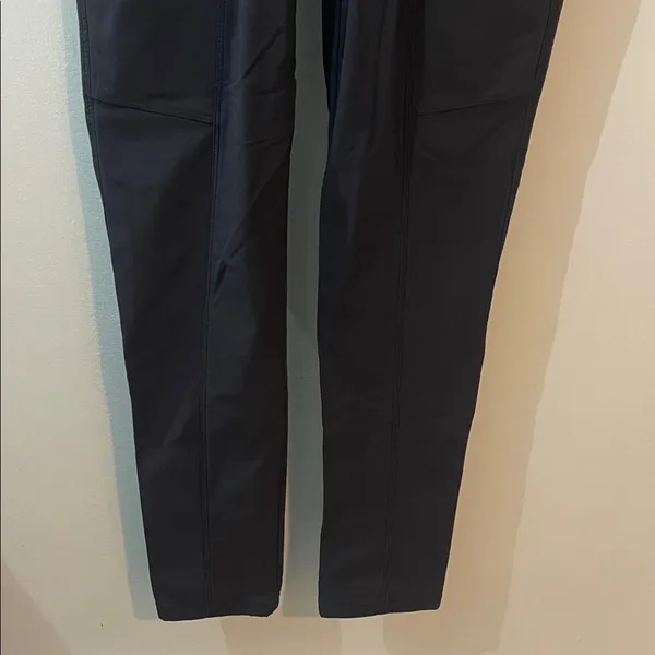 Athleta sz 0 elastic waist zip button up black track cargo pant - Image 3
