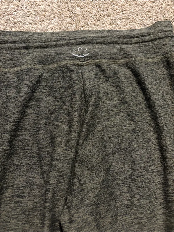 Beyond Yoga Women’s Green Midi Jogger Lounge Pants Small - Image 6
