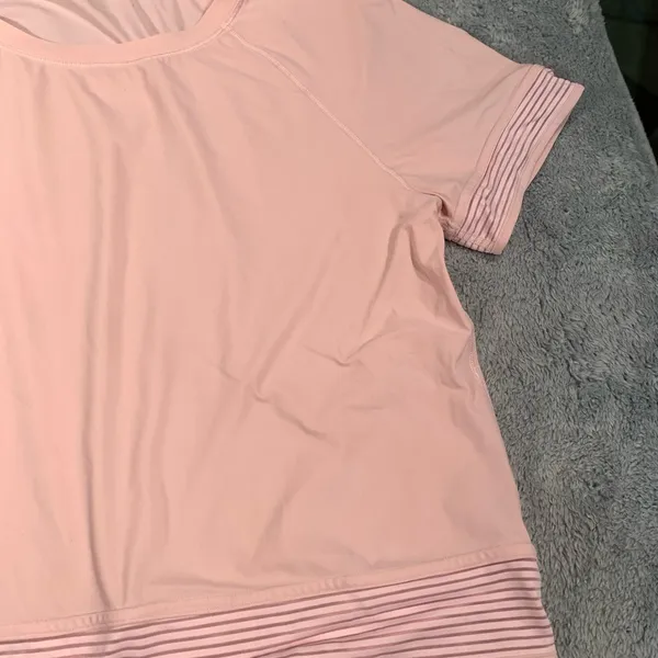 Lululemon Athletica Light Pink Short Sleeve Tee - Image 3