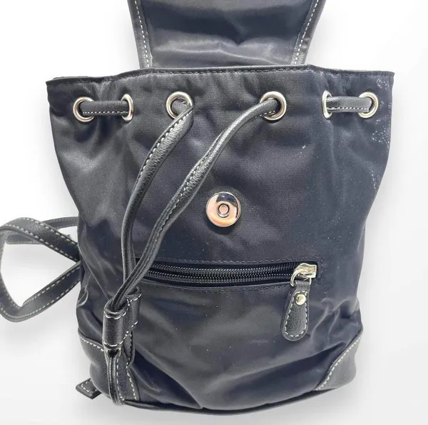 00s GUESS Vintage Black Drawstring Backpack - Image 7