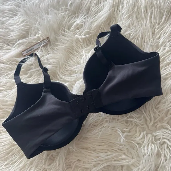 Skims Fits Everybody T-shirt Bra Onyx Size 32DD - Image 6