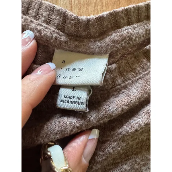 A New Day Womens Large‎ Brown Soft Knit Puff Sleeve Ribbed Cuff Top L - Image 3