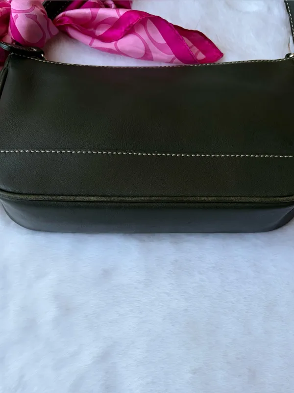 COACH 7785 Hamptons Demi Green Leather Shoulder Bag Y2K Rare Accessory Pouch - Image 2