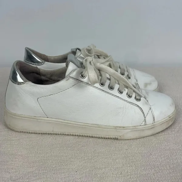 Blackstone White RL90 Low Top‎ Sneaker with Silver Accents - Image 5