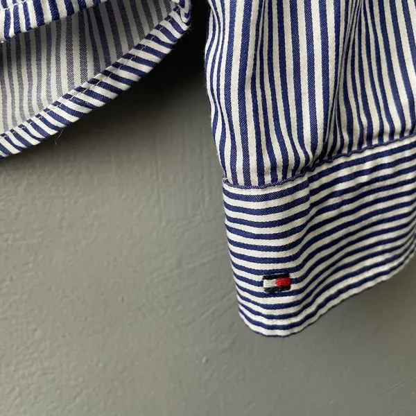 Tommy Hilfiger Button Up Shirt Size M Blue Striped Oxford Prep Classic Academia - Image 6
