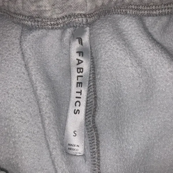Fabletics Eco to Go Heather Gray Fleece Joggers Sweatpants Drawstring Pockets S - Image 3