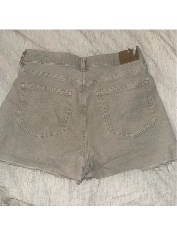 American Eagle Outfitters Women's Light Gray/tan Jean cutoff Shorts - Image 3