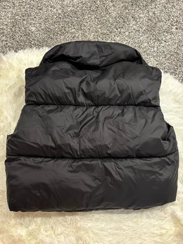 Cropped Black Puffer Vest Amazon - Image 2