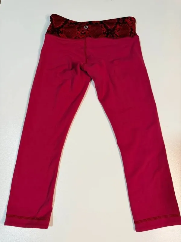 Lululemon capri women size 6 - Image 3