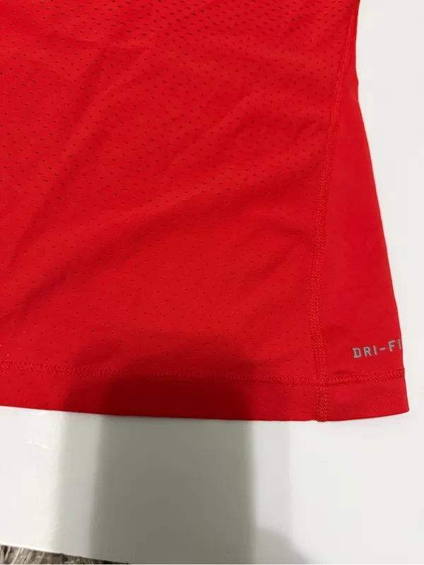 Nike red dri fit tank ventilated back women’s size small athletic athleisure - Image 8