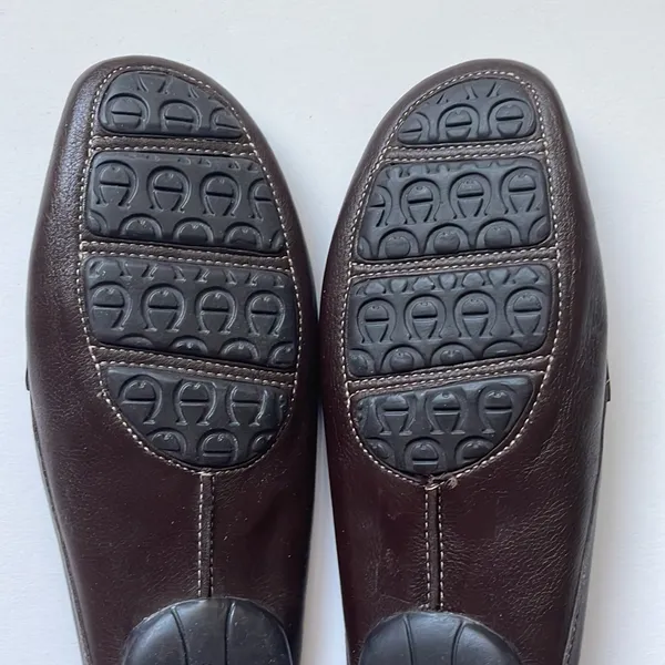 Etienne Aigner Brown Leather mules / slides. Size 7 1/2. BNWOT. - Image 3