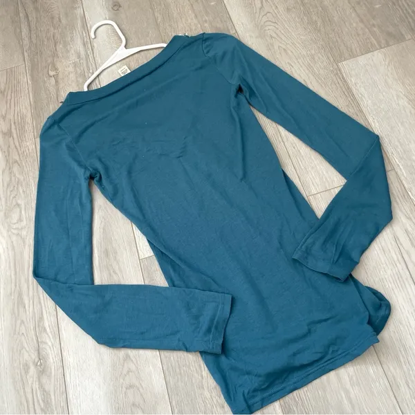 Abercrombie & Fitch Top sequin v neck long sleeve womens Blue (small) vintage - Image 4