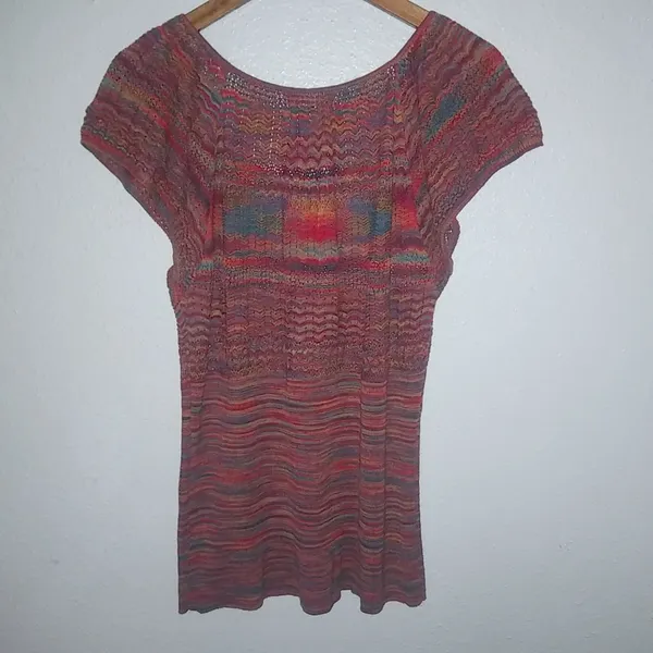 John Paul Richard XL Knit Capped Sleeve Flame Stitch Red Top - Image 2