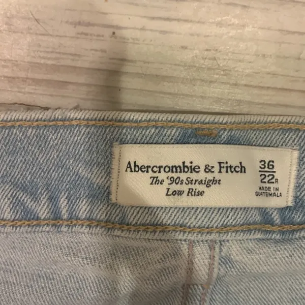 Abercrombie & Fitch The 90s Straight low rise size 22 - Image 3