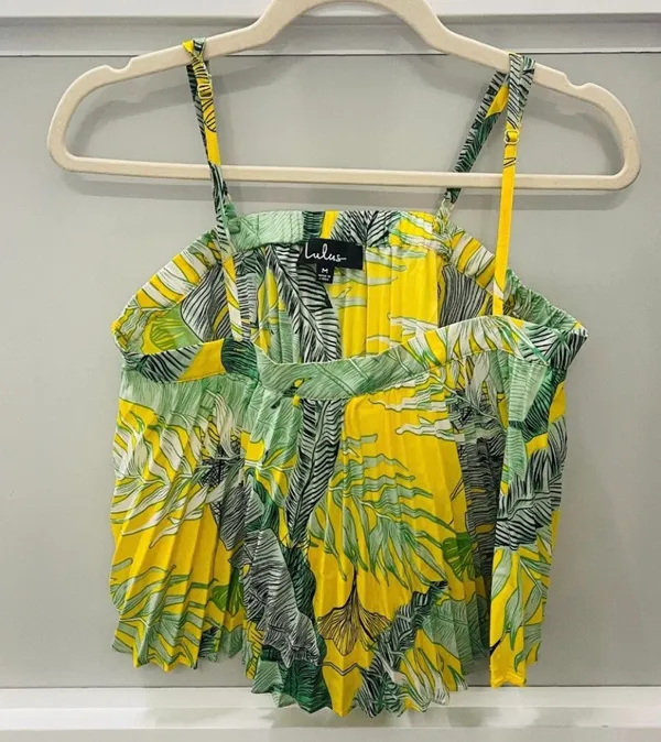Lulus Chase the Sun Yellow Tropical Print Pleated Crop Top - M - Image 7