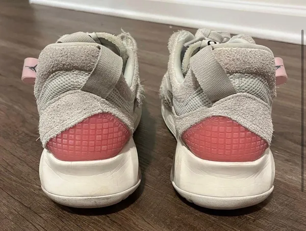 Jordan Sneakers - Image 4