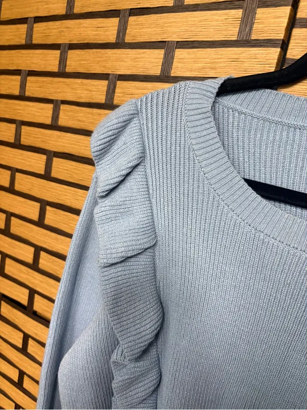 Opposite blue ruffle sweater size 2X - Image 4