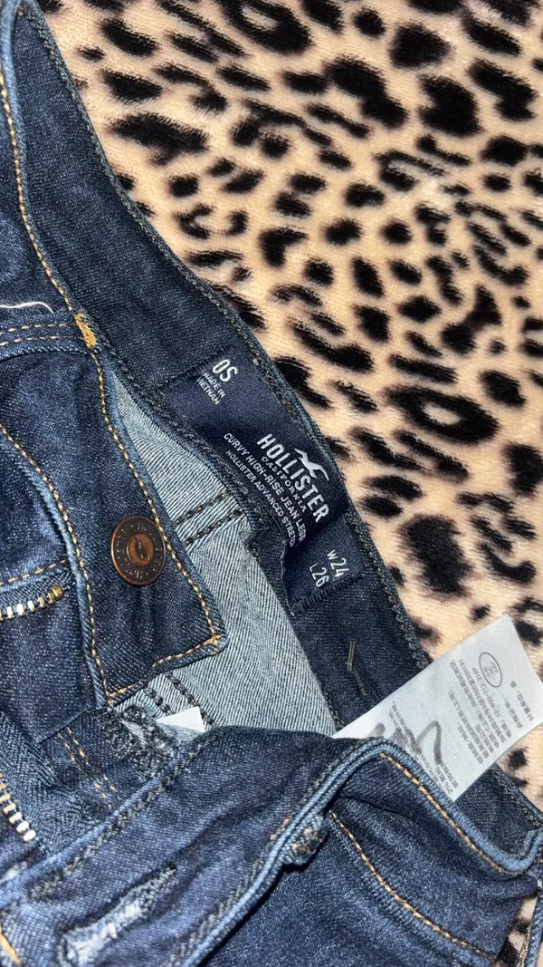 Hollister curvy high rise jean leggings - Image 3