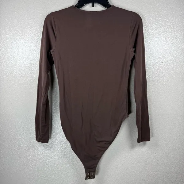 Old Navy French Roast bodysuit Long Sleeve SZ:M - Image 3