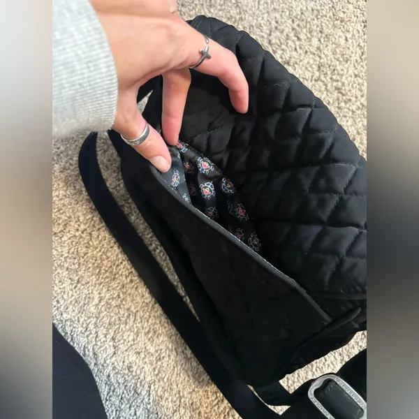 Vera Bradley Black Quilted crossbody purse and wallet - Image 4