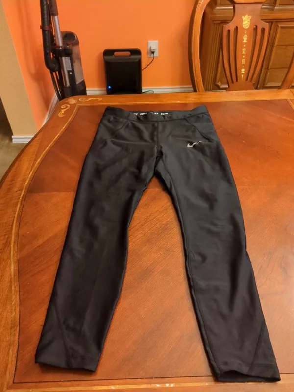 Nike Womens Power Essential Crop Tight Leggings Black Dri-Fit Size M - Image 7