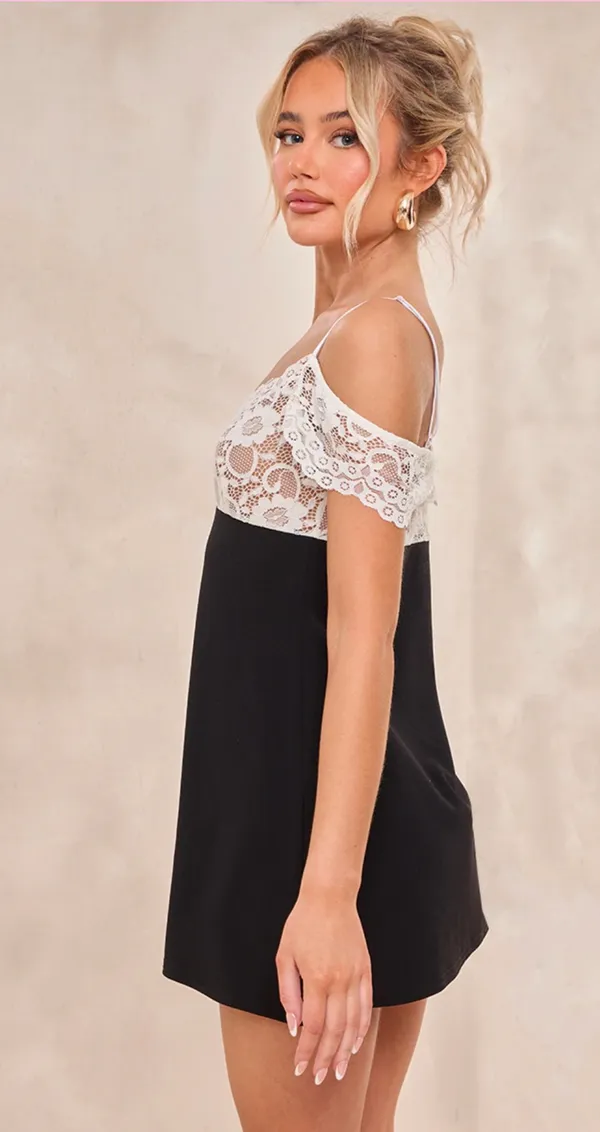 Pretty Little Thing Lace Night Out Dress - Image 3