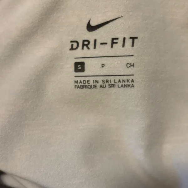 Nike Dri-FIT 1/4 Zip Pullover sz S - Image 3